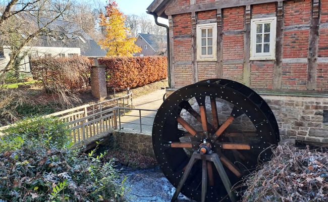 Image - Errichtung eines langlebigen Wasserrades am Heimathaus Bersenbrück